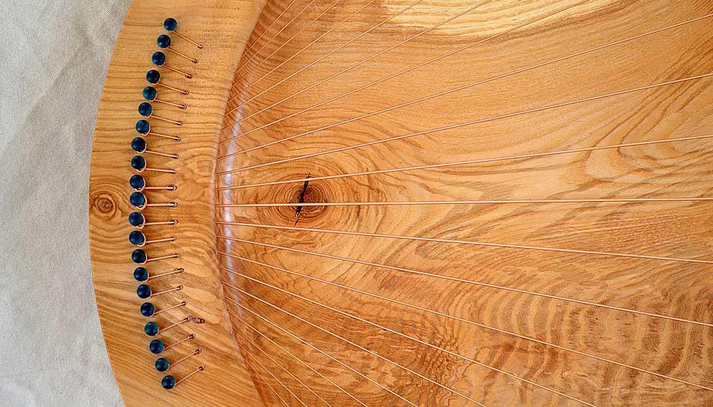 Large Lyre Bowl in Ash - Image 3