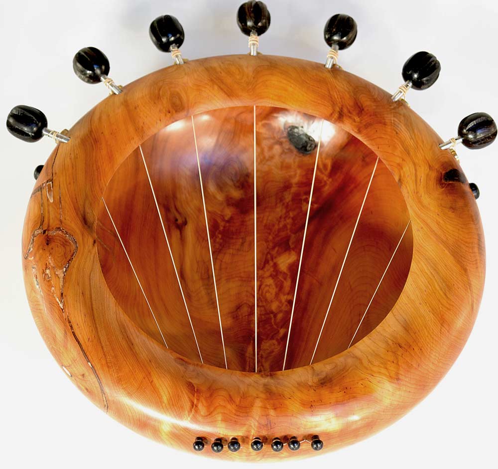 Heart Bowl in Yew - 7 strings - Image 5